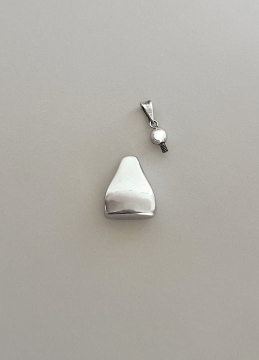 Load image into Gallery viewer, Modern — Vintage Perfume Pendant
