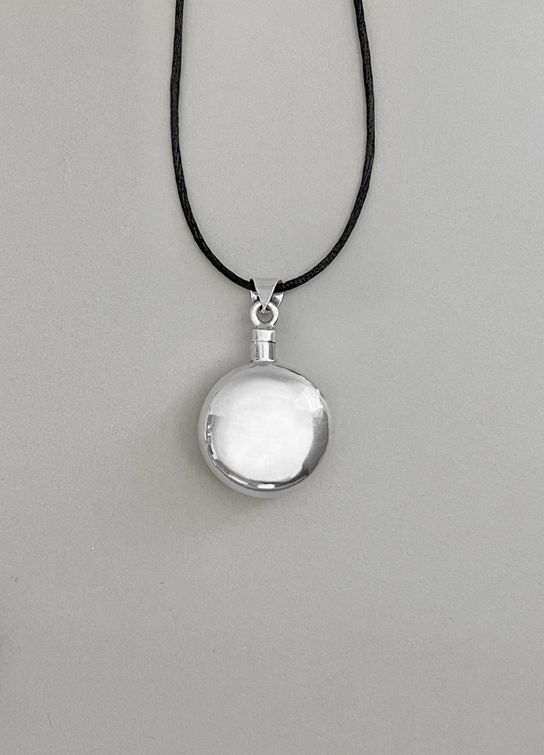 Puffy Circle — Perfume Pendant