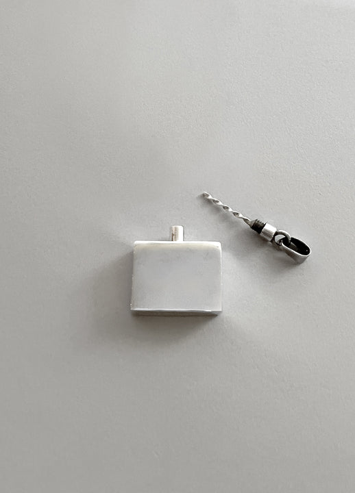 Load image into Gallery viewer, Rectangle — Perfume Pendant
