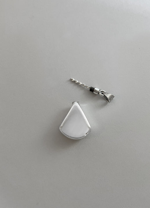 Load image into Gallery viewer, Modern — Perfume Pendant
